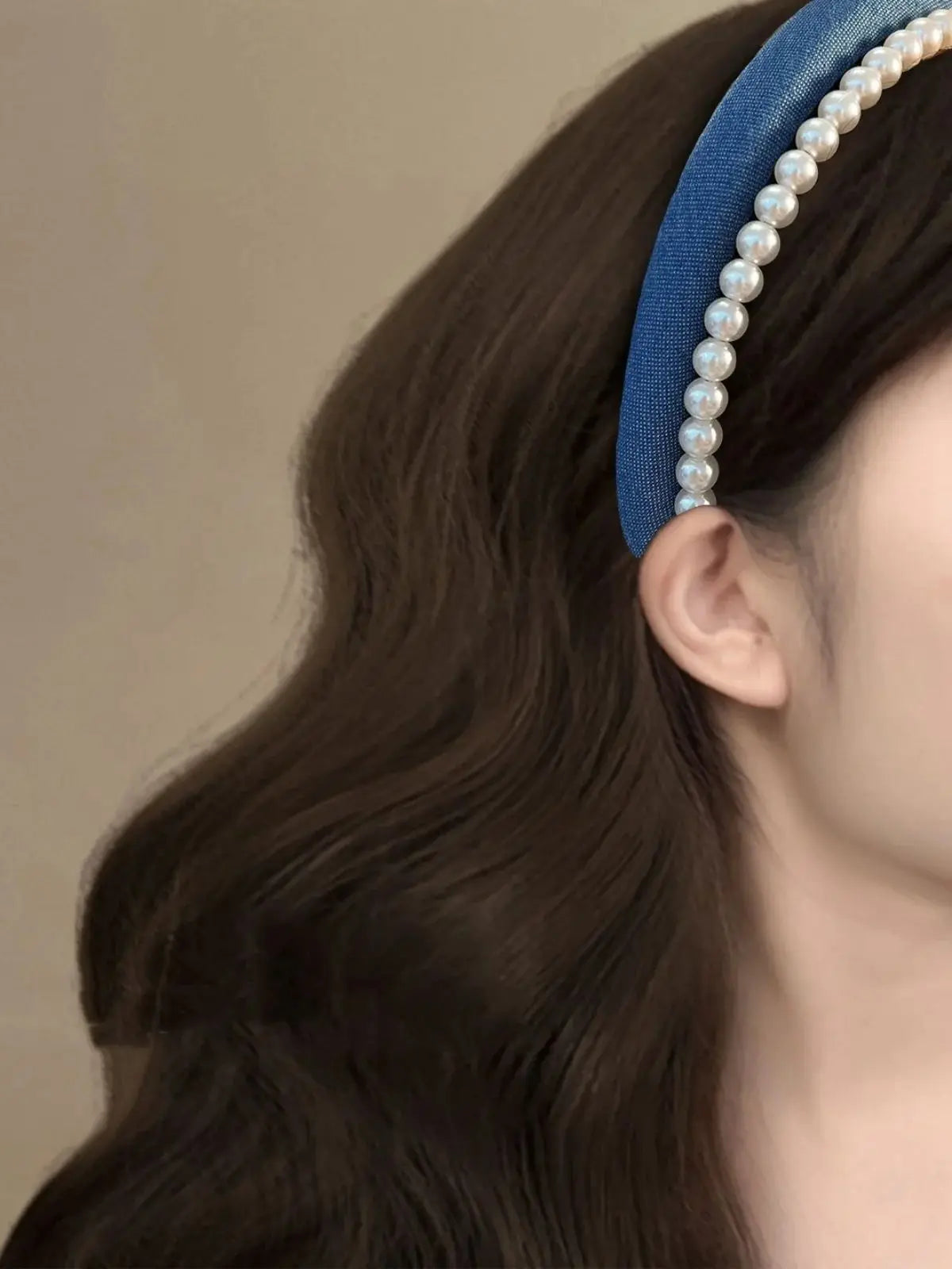 Blue Satin Shimmering Headband - Wide-Brim Retro Style for Autumn Winter