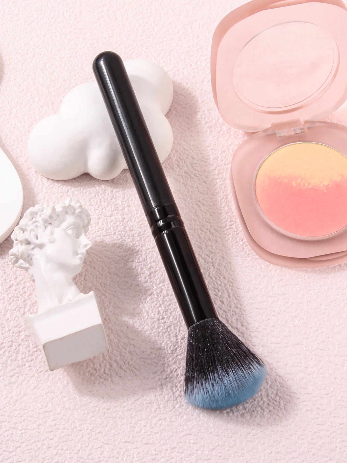 Hot Sale Products Single Beauty Makeup Brush Vegan Foundation Blush Makeup Cosmetic Tool Brush