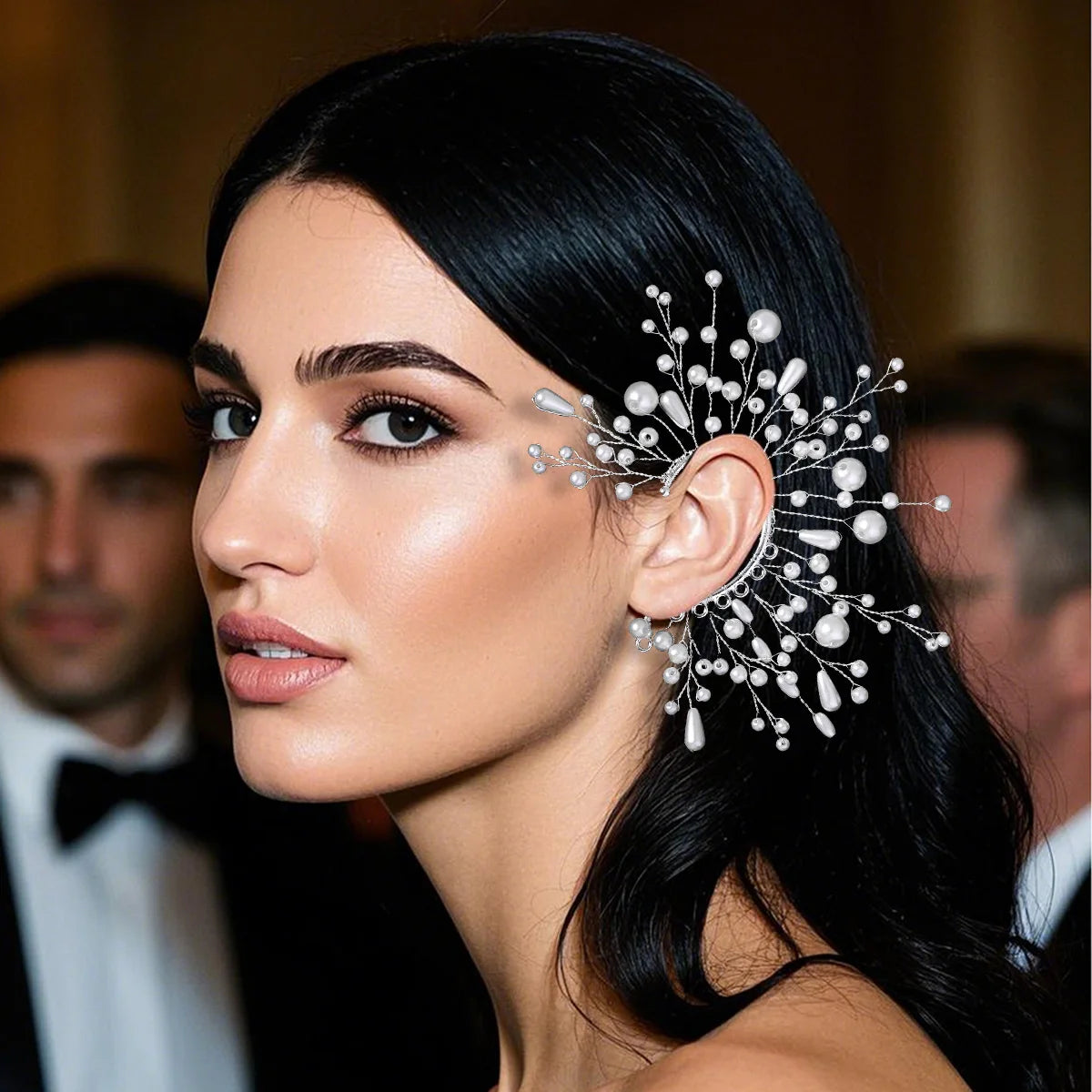 Super Fairy Bridal Earrings Handmade Pearl Rhinestone Ear Clip Forest Flower Ear Bone Clip Design Sense and Temperament Ear Hook