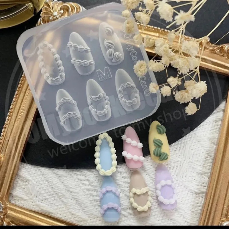 New 1PCS Devil's Flower Nail Art Mold 3D Carving Curved Lily Flower Transparent Nail Art Decorations DIY Silicone Template