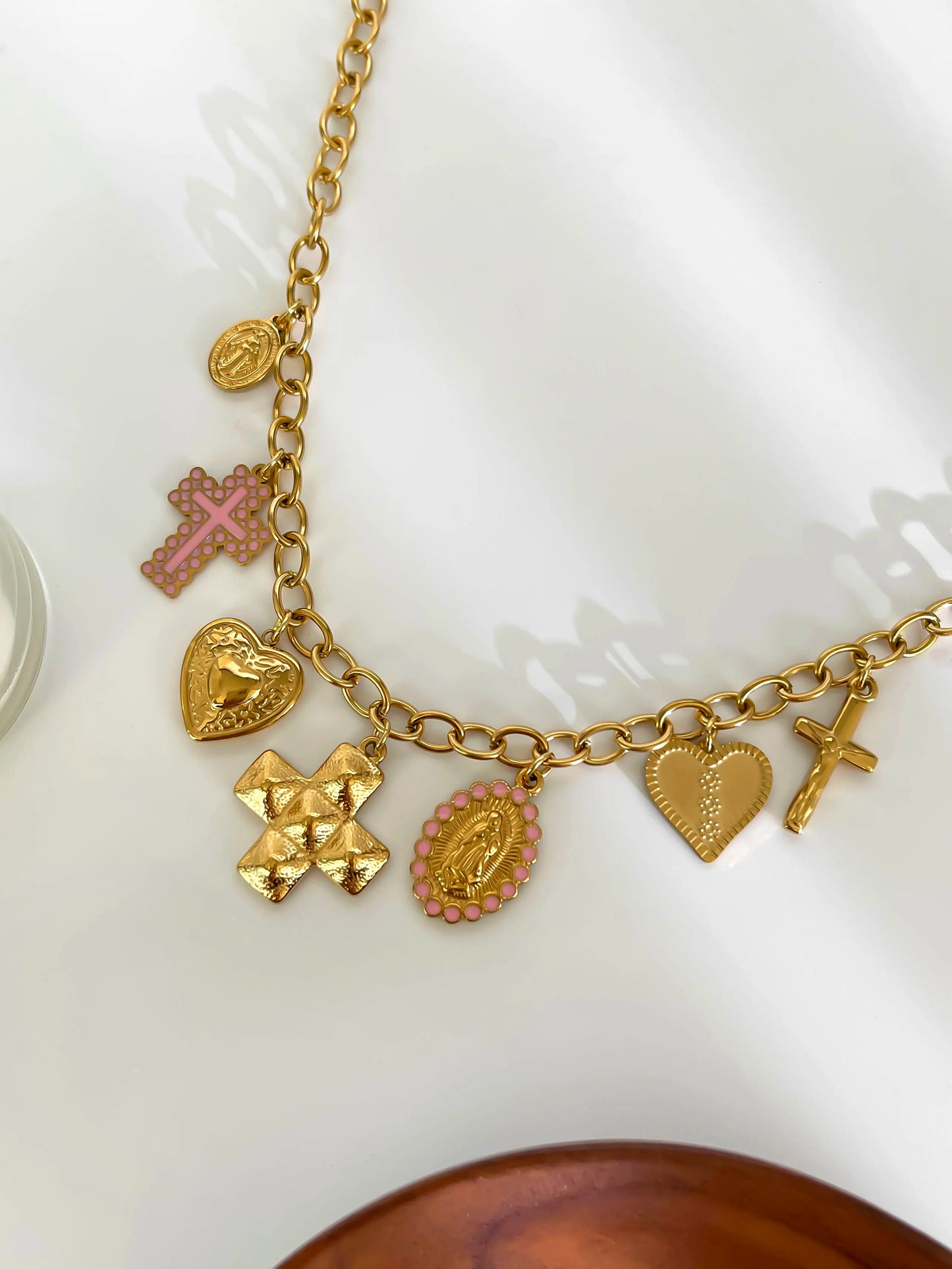 Peri'sbox Anti-Tarnish Fashion 18K Gold Plated Cross Heart Oval Pendant Necklace Creative Design Stainless Steel Women's Jewelry