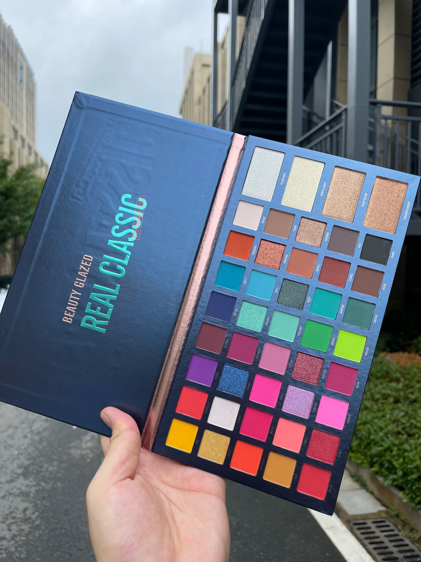 BEAUTY GLAZED REAL CLASSIC Eye Shadow Waterproof Earth Color Multicolor Makeup Palette Easy to Color Eyeshadow Palette