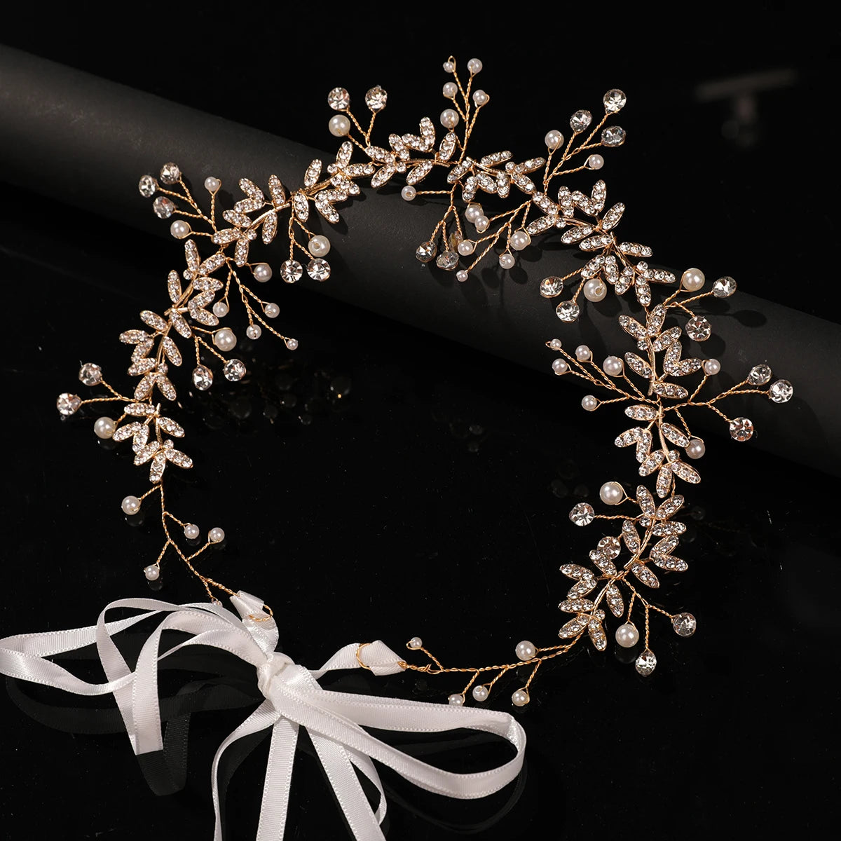 1 Piece of Hot-Selling Bridal Wedding Headbands in Europe and America, with Bead-Shaped Soft Chain Handmade Crystal Pearl Headband